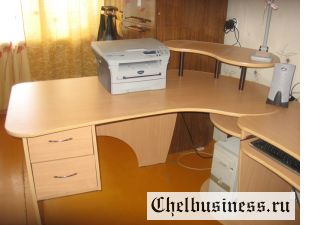 Продам компьютерный + письменный стол